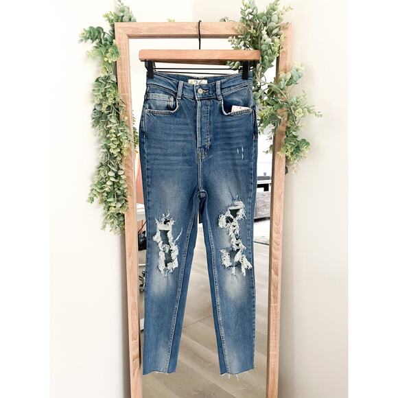 Free People Phoenix Ripped Skinny Jeans Size 26 Distressed Blue Denim - Picture 3 of 14